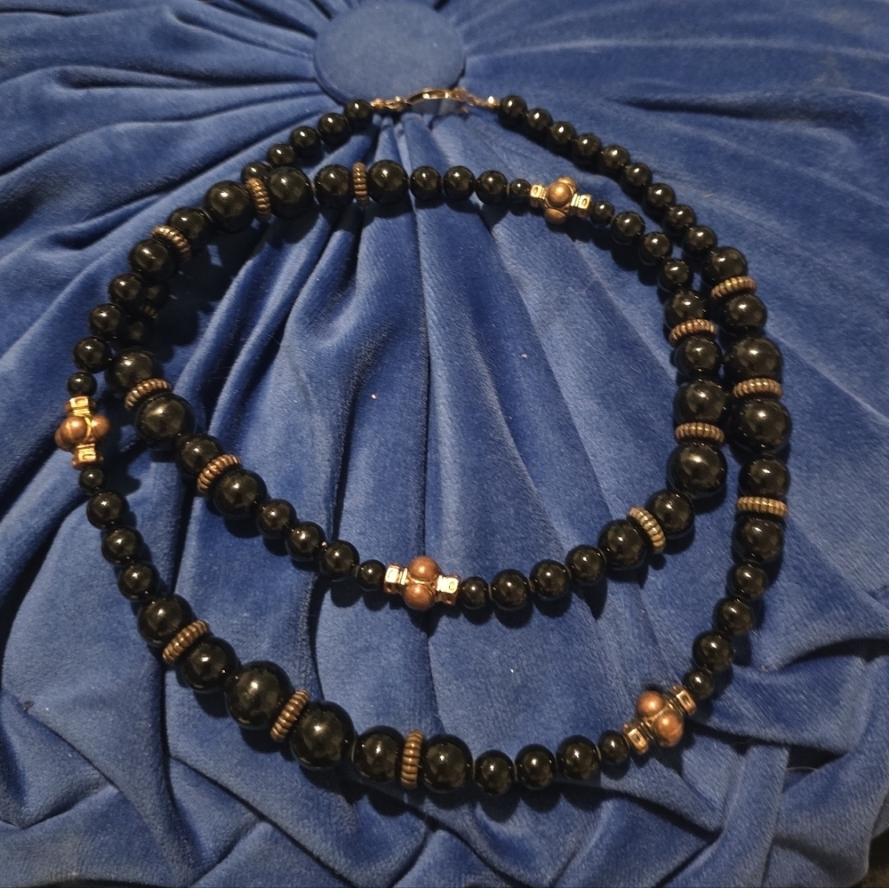 Vintage Black and Gold Beaded Necklace